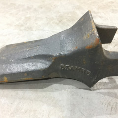 Коронка ковша 14624279 VOLVO EC380 55AMRE 55AMRE