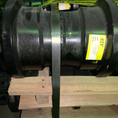 Каток опорный 81N8-11010 HYUNDAI R305LC-7 81N8-11011