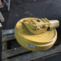 Колесо направляющее KOMATSU D85A-21 154-30-00770 154-30-00770